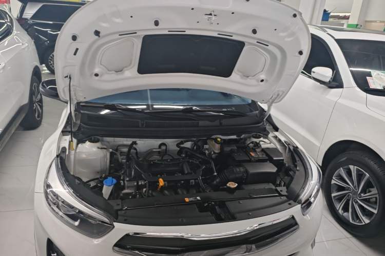 Used Kia kx1 Stonic 2021 1.4L CVT Sunroof Model Engine Bay
