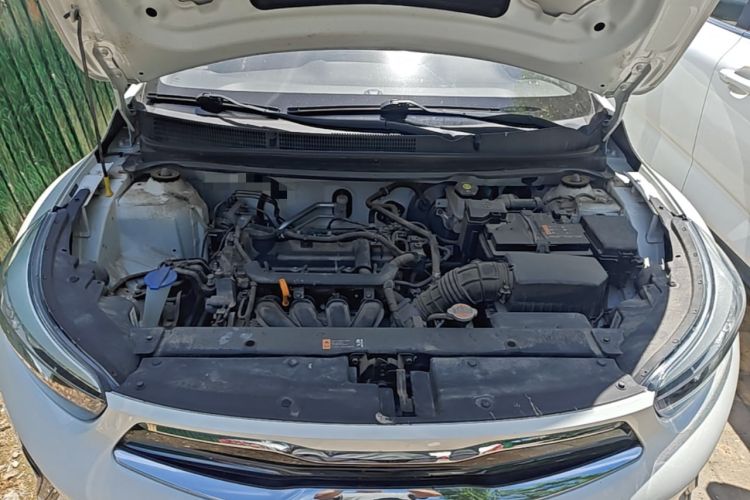 Used Kia kx1 Stonic 2021 1.4L CVT Fun Edition Engine Bay
