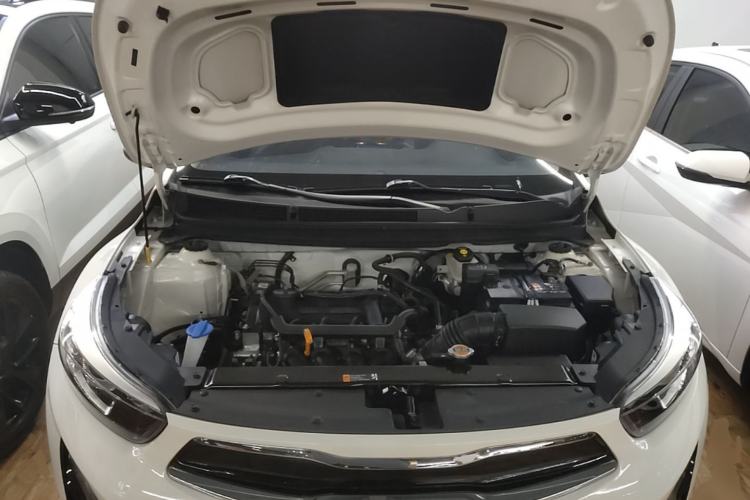 Used Kia kx1 Stonic 2021 1.4L CVT Sunroof Model Engine Bay