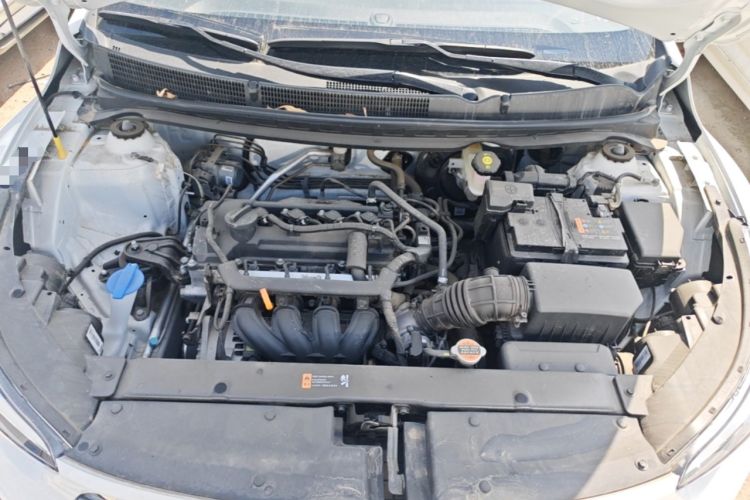 Used Kia kx1 Stonic 2021 1.4L CVT Fun Edition Engine Bay