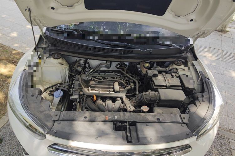 Used Kia kx1 Stonic 2021 1.4L CVT Sunroof Model Engine Bay
