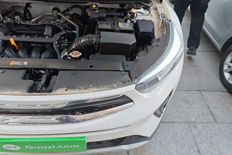 Used Kia kx1 Stonic 2021 1.4L CVT Fun Edition Engine Bay Left