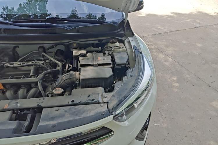 Used Kia kx1 Stonic 2021 1.4L CVT Sunroof Model Engine Bay Left