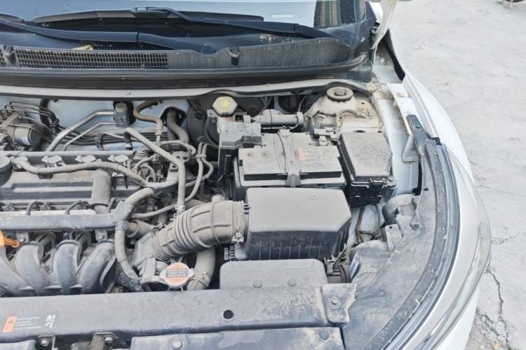 Used Kia kx1 Stonic 2021 1.4L CVT Sunroof Model Engine Bay Left