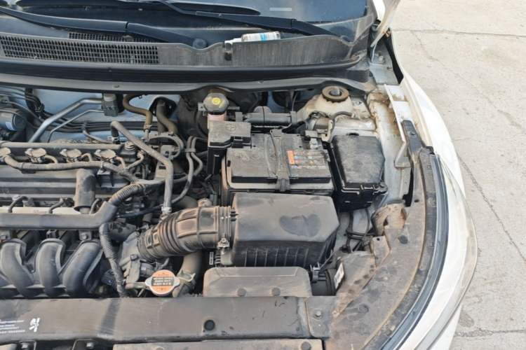 Used Kia kx1 Stonic 2021 1.4L CVT Sunroof Model Engine Bay Left