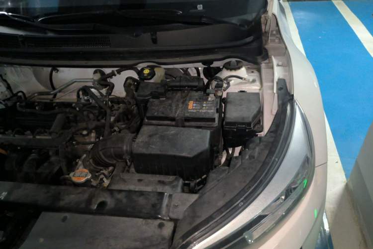 Used Kia kx1 Stonic 2021 1.4L Automatic Fun Edition Engine Bay Left