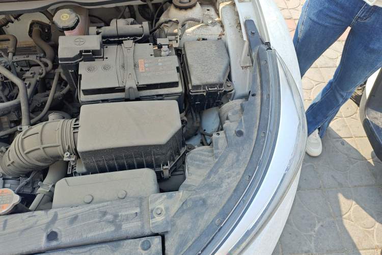 Used Kia kx1 Stonic 2021 1.4L CVT Fun & Sunroof Model Engine Bay Left