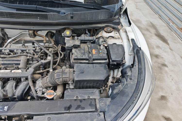 Used Kia kx1 Stonic 2021 1.4L CVT Sunroof Model Engine Bay Left