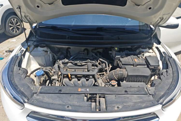 Used Kia kx1 Stonic 2021 1.4L CVT Fun Edition Engine Bay