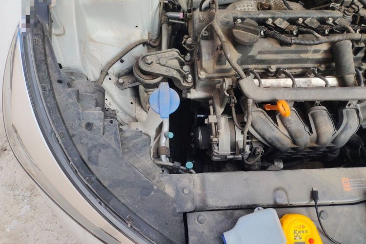 Used Kia kx1 Stonic 2021 1.4L CVT Fun & Sunroof Model Engine Bay Right