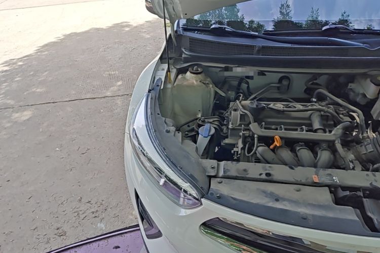 Used Kia kx1 Stonic 2021 1.4L CVT Sunroof Model Engine Bay Right