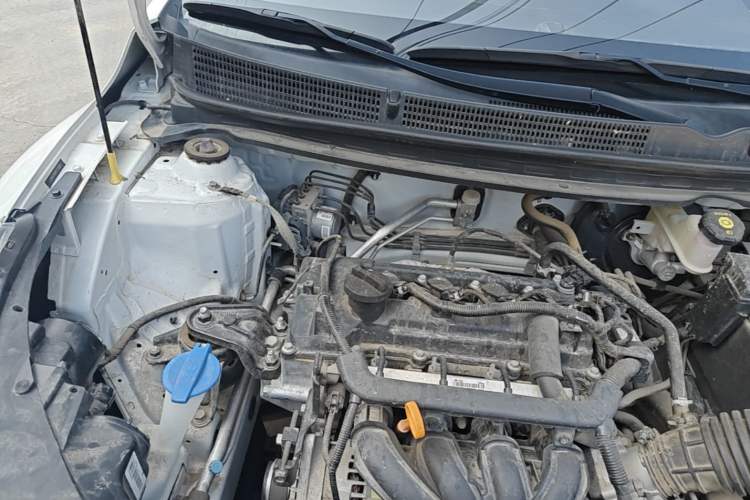 Used Kia kx1 Stonic 2021 1.4L CVT Sunroof Model Engine Bay Right