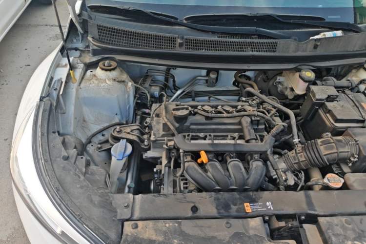Used Kia kx1 Stonic 2021 1.4L CVT Sunroof Model Engine Bay Right