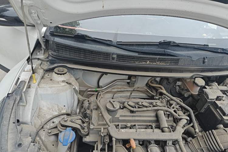 Used Kia kx1 Stonic 2021 1.4L Automatic Fun & Sport Edition Engine Bay Right