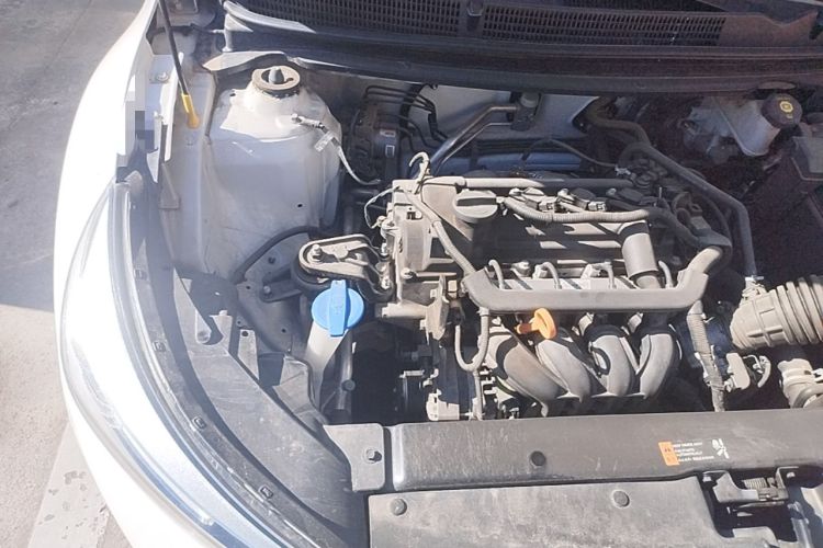 Used Kia kx1 Stonic 2021 1.4L CVT Fun & Sunroof Model Engine Bay Right
