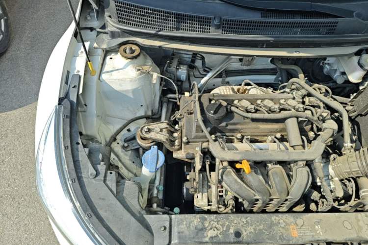 Used Kia kx1 Stonic 2021 1.4L CVT Fun & Sunroof Model Engine Bay Right