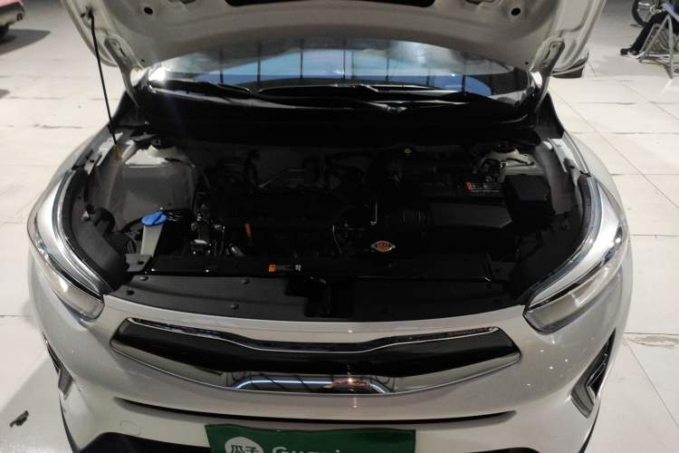 Used Kia kx1 Stonic 2021 1.4L CVT Fun Edition Engine Bay