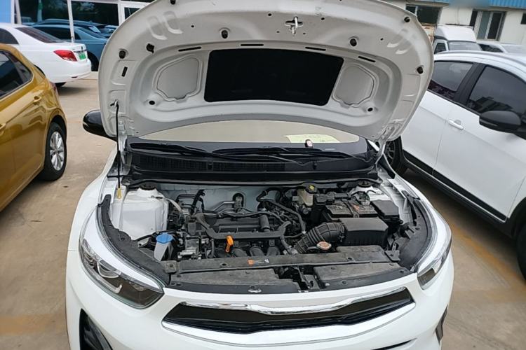Used Kia kx1 Stonic 2021 1.4L CVT Fun Edition Engine Bay