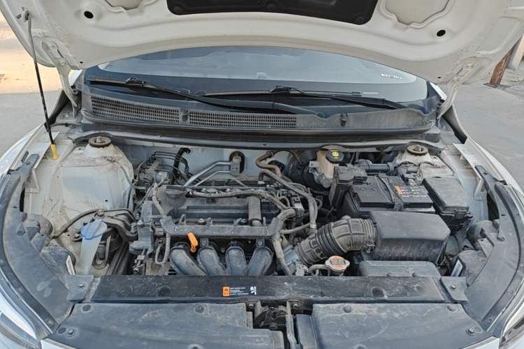 Used Kia kx1 Stonic 2021 1.4L CVT Fun Edition Engine Bay