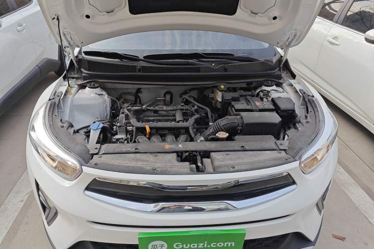 Used Kia kx1 Stonic 2021 1.4L CVT Fun Edition Engine Bay