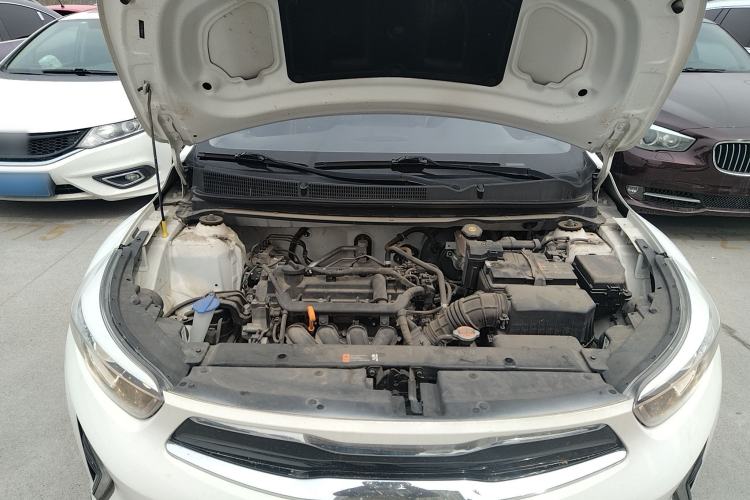Used Kia kx1 Stonic 2021 1.4L CVT Fun Edition Engine Bay