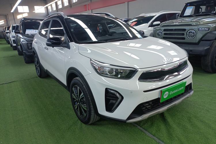 Used Kia kx1 Stonic 2021 1.4L CVT Sunroof Model Exterior 1