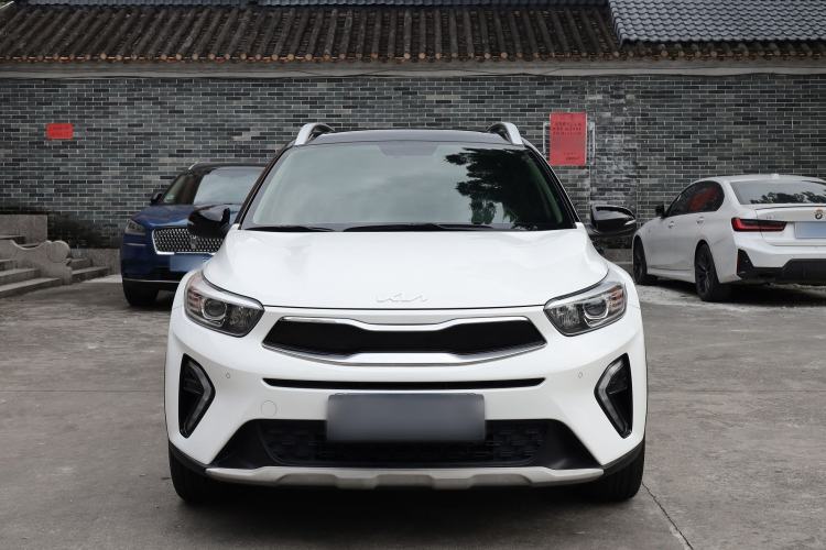 Used Kia kx1 Stonic 2021 1.4L CVT Fun & Sunroof Model Exterior 1