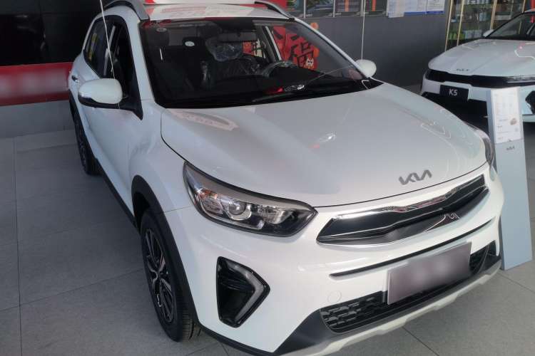 Used Kia kx1 Stonic 2021 1.4L CVT Fun Edition Exterior 2