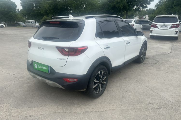 Used Kia kx1 Stonic 2021 1.4L CVT Fun & Sunroof Model Exterior 2