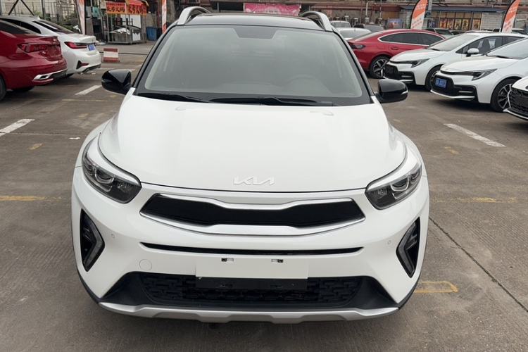 Used Kia kx1 Stonic 2021 1.4L CVT Sunroof Model Exterior 2