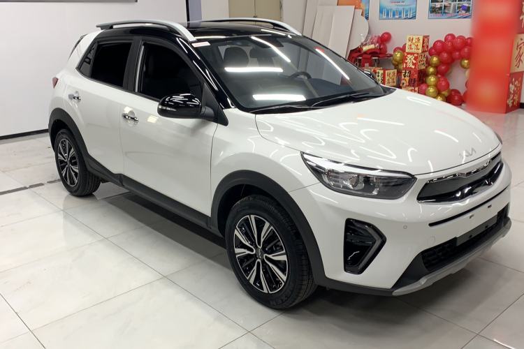 Used Kia kx1 Stonic 2021 1.4L CVT Fun & Sunroof Model Exterior 2
