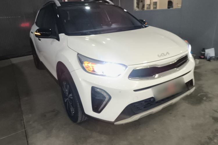 Used Kia kx1 Stonic 2021 1.4L CVT Sunroof Model Exterior 2