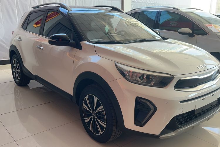 Used Kia kx1 Stonic 2021 1.4L CVT Sunroof Model Exterior 2
