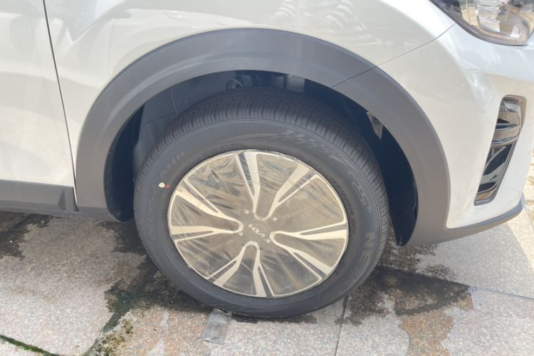 Used Kia kx1 Stonic 2021 1.4L CVT Sunroof Model Exterior 3