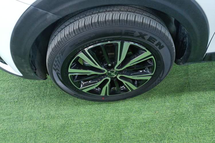 Used Kia kx1 Stonic 2021 1.4L CVT Sunroof Model Exterior 3