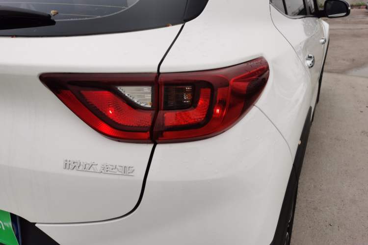 Used Kia kx1 Stonic 2021 1.4L CVT Sunroof Model Exterior 3