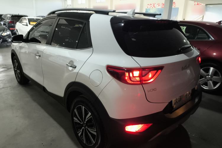 Used Kia kx1 Stonic 2021 1.4L CVT Sunroof Model Exterior 3