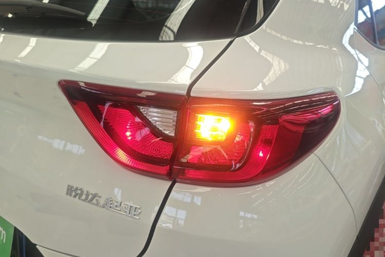 Used Kia kx1 Stonic 2021 1.4L CVT Fun Edition Exterior 3