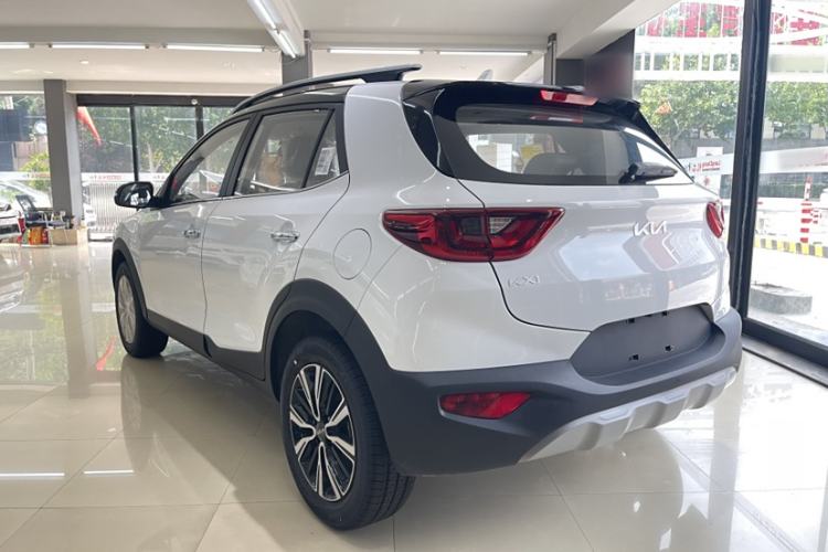 Used Kia kx1 Stonic 2021 1.4L CVT Sunroof Model Exterior 4