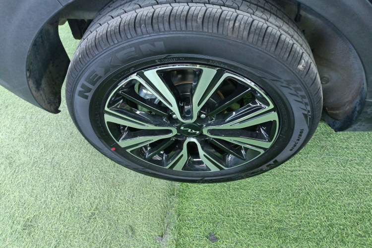 Used Kia kx1 Stonic 2021 1.4L CVT Sunroof Model Exterior 4