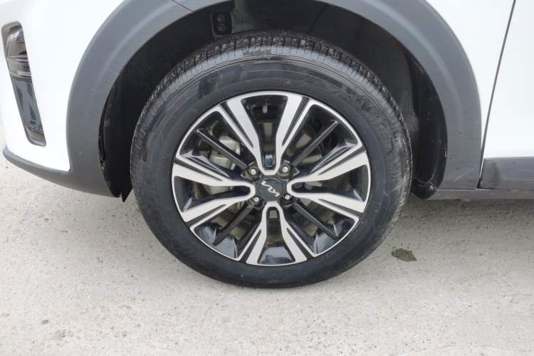 Used Kia kx1 Stonic 2021 1.4L CVT Sunroof Model Exterior 4