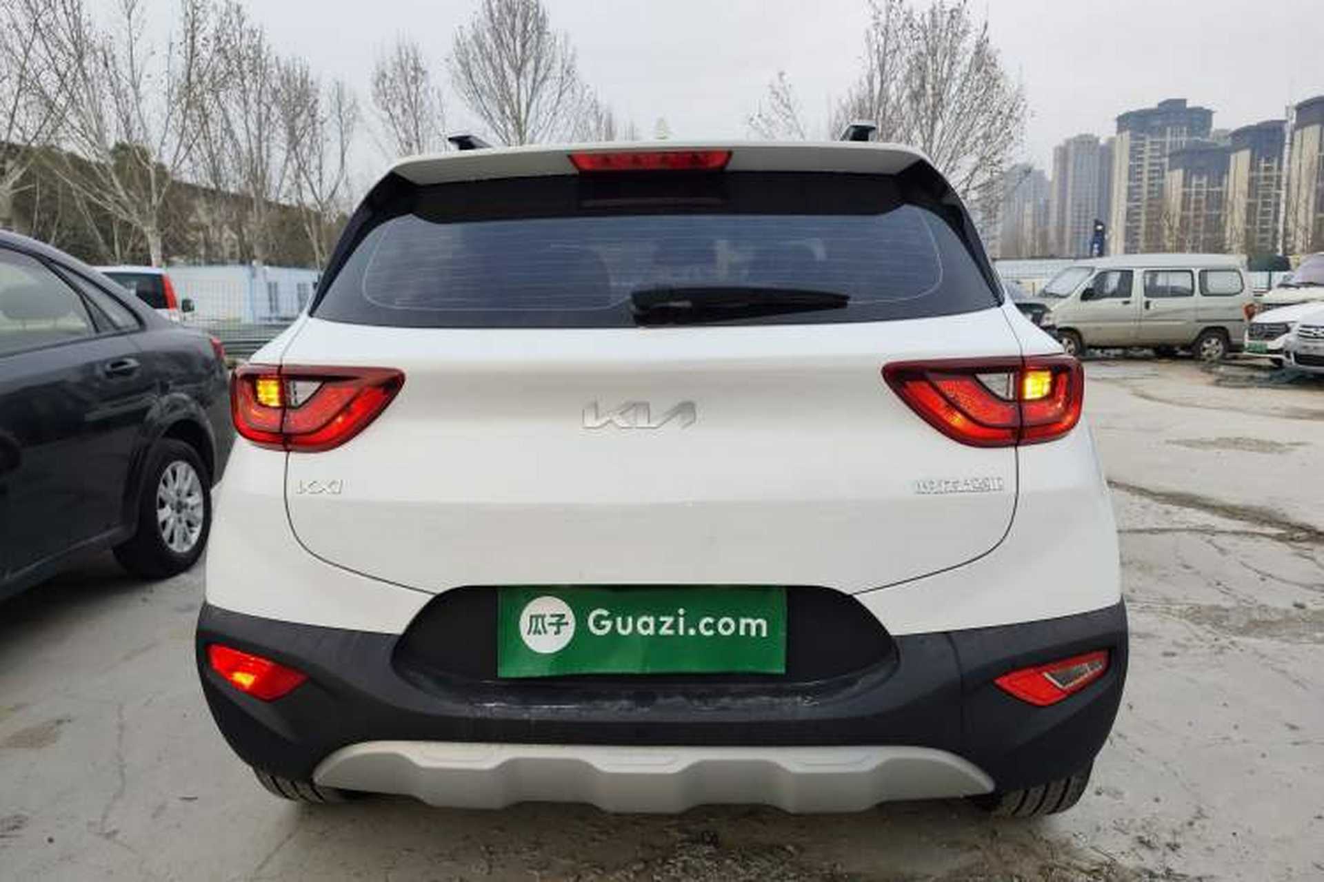 Used Kia kx1 Stonic 2021 1.4L CVT Fun Edition Exterior 4