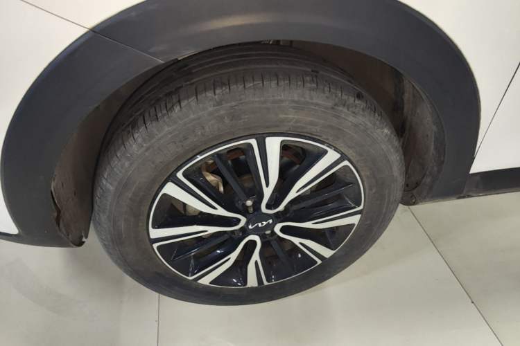 Used Kia kx1 Stonic 2021 1.4L CVT Fun Edition Exterior 4