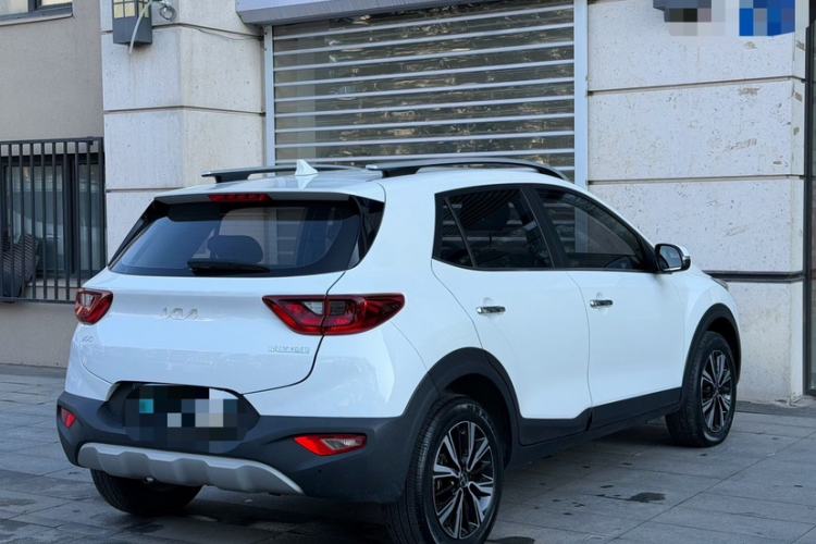 Used Kia kx1 Stonic 2021 1.4L CVT Fun Edition Exterior 4