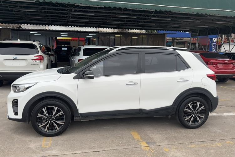 Used Kia kx1 Stonic 2021 1.4L CVT Sunroof Model Exterior 5
