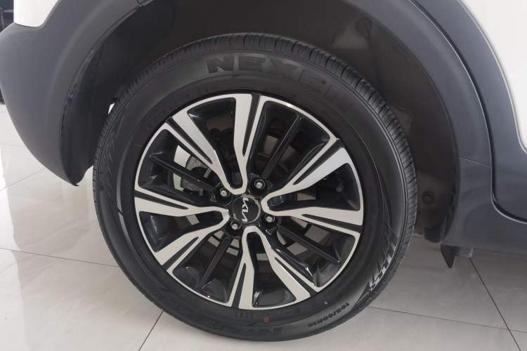 Used Kia kx1 Stonic 2021 1.4L CVT Fun Edition Exterior 5