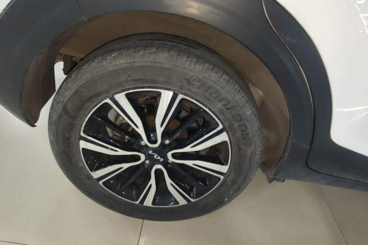 Used Kia kx1 Stonic 2021 1.4L CVT Fun Edition Exterior 5