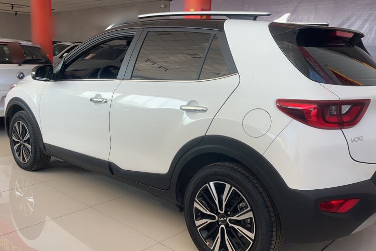 Used Kia kx1 Stonic 2021 1.4L CVT Sunroof Model Exterior 5