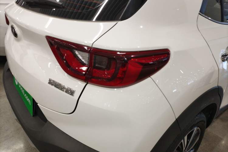 Used Kia kx1 Stonic 2021 1.4L Automatic Fun & Sport Edition Exterior 6
