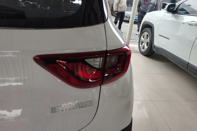 Used Kia kx1 Stonic 2021 1.4L CVT Sunroof Model Exterior 6